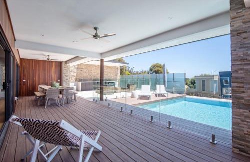 Sorrento House | Indulge in Resort Style Luxury at Sorrento's Top Hotel