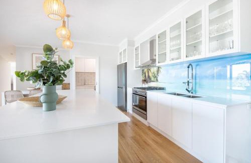 Sorrento House | Indulge in Resort Style Luxury at Sorrento's Top Hotel