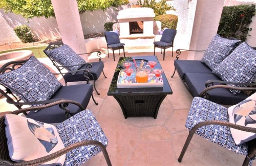 Pinnacle Hill House | Relaxing Mountain View Resort with Pool, Spa & Golf Access