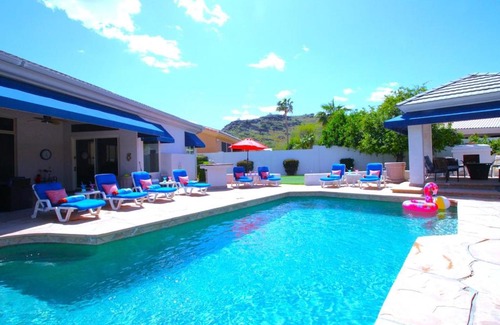 Pinnacle Hill House | Relaxing Mountain View Resort with Pool, Spa & Golf Access