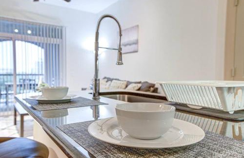 Astrodome Apartment | Relaxing Resort-Style Oasis with Pool and Ocean Views
