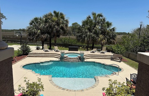 Dixie Shores House | Unforgettable Oceanfront Retreat with Pool and Kayaks