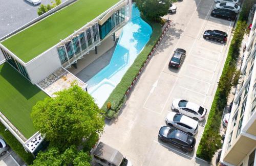 Thung Khru Apartment | Oceanfront Retreat at Resort Style Room Suksawat 64 Bangkok