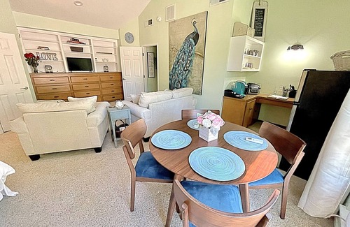 Conroe Apartment | Exceptional Private Studio Overlooking the Golf Course