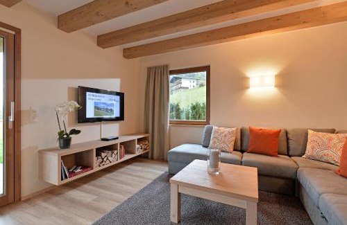 Lauterbach Apartment | Discover Resort Tirol Brixen: Perfect for Families & Pets