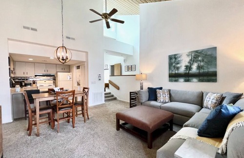 Fairfield Glade Villa | Discover Fairfield Glade: Two-Bedroom Villa with Pool