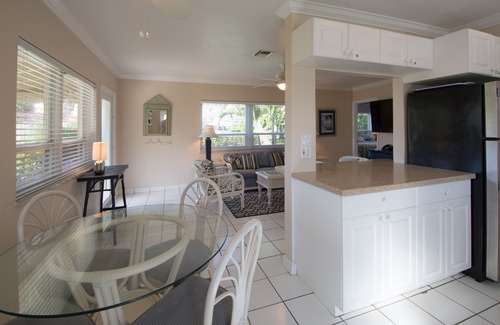 Hillsboro Beach Villa | Ocean View Resort Villa with Pool & Private Beach Access