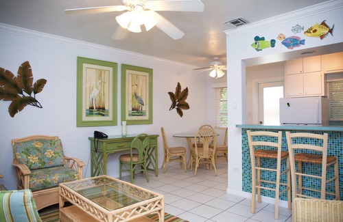 Hillsboro Beach Villa | Oceanfront Resort Villa with Heated Pool & Spa Amenities