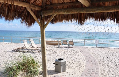 Hillsboro Beach Villa | Oceanfront Resort Villa with Heated Pool & Spa Amenities