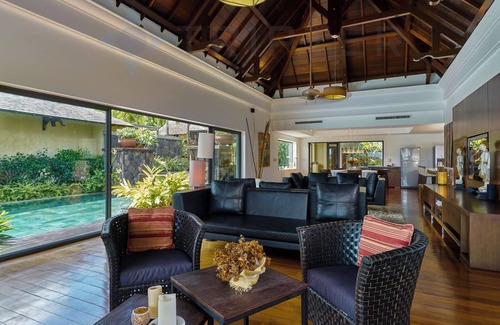 Bel Ombre Villa | Resort villa with cook & masseuse in Bel Ombre - Bellu by TRIPTER