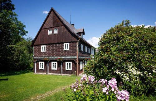 Jetrichovice Resort | Discover Resort Vysoká Lípa: Pet-Friendly & Oceanfront Haven