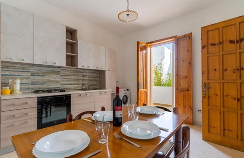 Lido Conchiglie Apartment | Ocean View Retreat at Respiro del Mare - Pet Friendly Stay