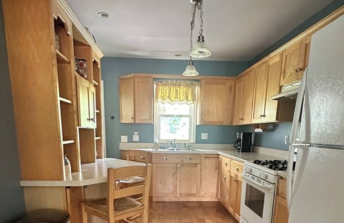 Jamestown House | Cozy Retreat Near Family: Perfect for Gatherings & Kids