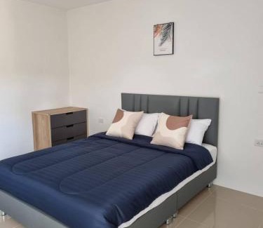 Phunphin Hotel | Relax at Thachang Hotel: Child-Friendly Stay with 10/10 Score