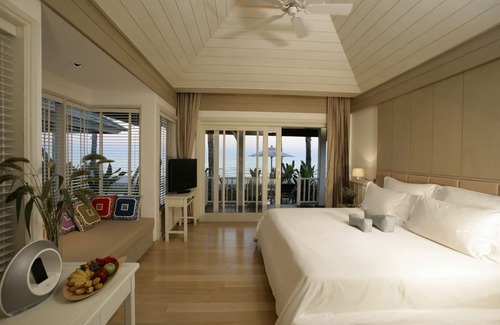 Hua Hin Hotel | Relax at Rest Detail Hotel Hua Hin - 4-Star Oasis