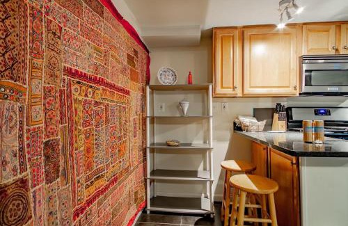 Bloomingdale Apartment | Relax in Bloomingdale's Cozy English Basement Retreat