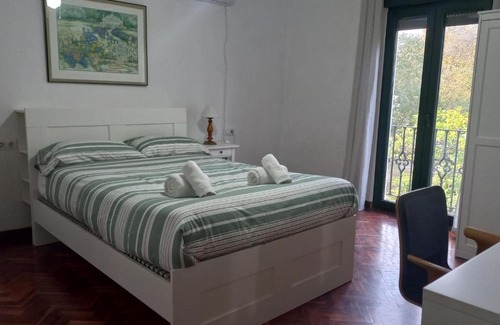 Heliopolis Apartment | Relax at Heliópolis: Family-Friendly 4-Star Retreat