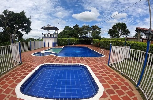 Quimbaya Villa | Tranquil Escape: Nature Retreat with Family-Friendly Amenities