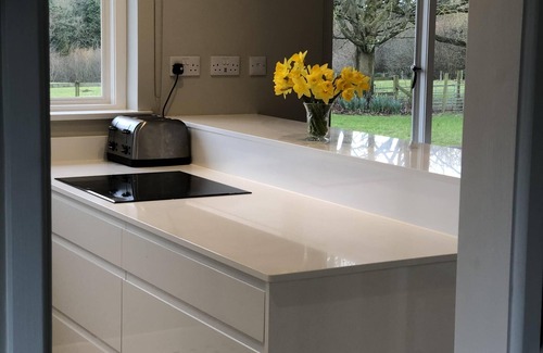 Westonbirt Cottage | Chic Cotswold Cottage: Perfect for Relaxing Getaways