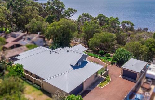 Bouvard House | Relax and Unwind at Bouvard with Oceanfront Amenities