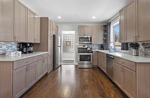 Morton Grove House | Rest & Relaxation w/ Game Room