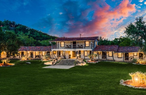 Mineral Wells Cabin | Relax at Rest Yourself River Ranch with Ocean View Amenities