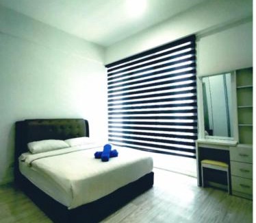 Kampung Sembulan Baru Apartment | Experience reSTARY - K-Box: Infinity Pool & City Views