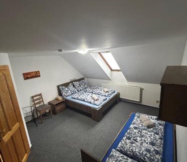 Klasterec nad Orlici House | Relax at Restaurace a penzion Na Stráni – Pet Friendly Stay