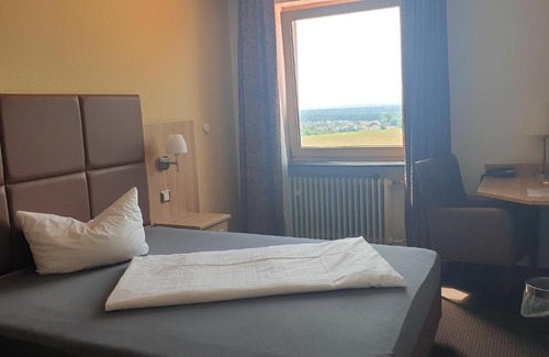 Marloffstein Hotel | Welcoming Restaurant und Hotel Alter Brunnen with Great Amenities