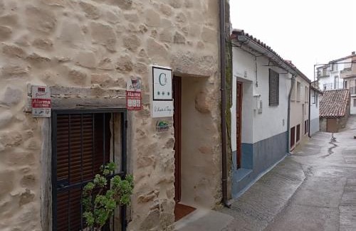 Villamiel Hotel | Discover El Mirador de Trevejo: Family-Friendly Retreat