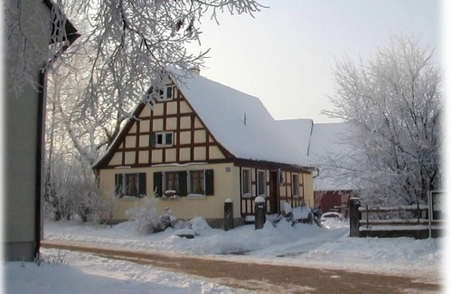 Neusitz Apartment | Historic Bauernhäuschen in Schweinsdorf with Family Amenities