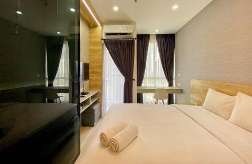 Semanggi Apartment | Relaxing Studio Retreat at Ciputra World 2 with Pool