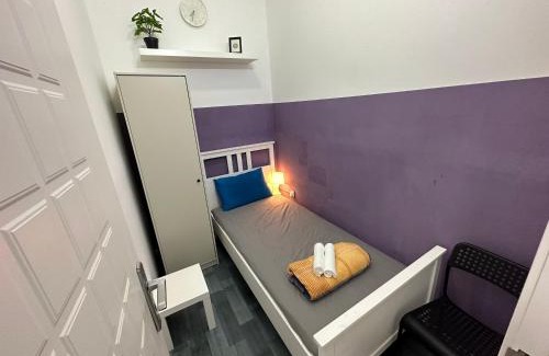 Al Barsha 1 House | Cozy Room Steps from Mashreq Metro for Your Next Stay