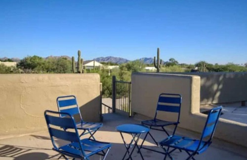 Pinnacle Peak House | Tranquil Getaway: Family & Pet-Friendly in Cave Creek