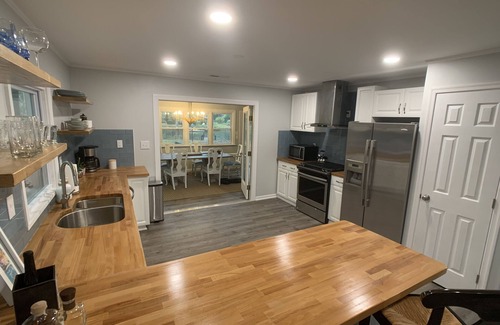 Kilmarnock House | Relaxing River House with Private Dock Near Downtown Kilmarnock