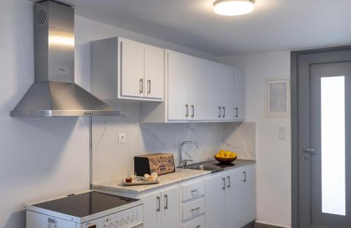 Megas Gialos Apartment | Relaxing Retreat at Restia Seaside Apartment near the Beach