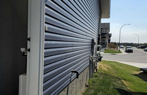 Airdrie House | RestInhive