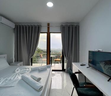 Ishem Hotel | Discover Comfort at Restorant Hotel Xheni - 4-Star Excellence