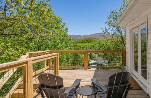 Waynesville House | Restoration House: Family-Friendly Stay with Top Ratings