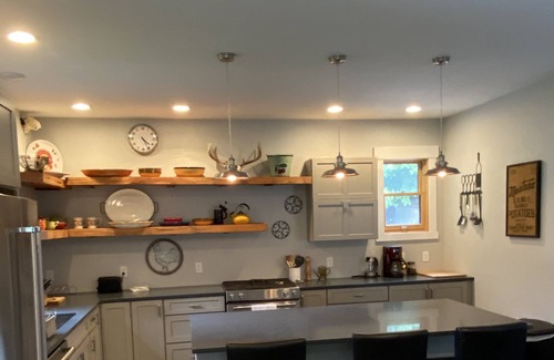 Finley Point Cabin | Historic 1940's Resort Cabin with Lake Views & Hot Tub
