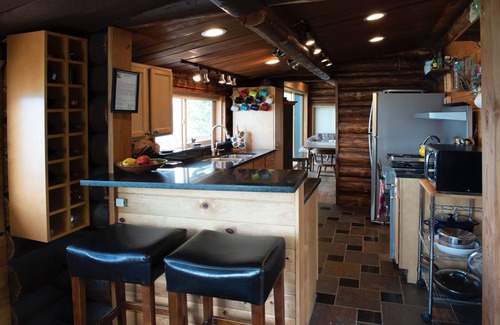 Finley Point Cabin | Historic 1940's Resort Cabin with Lake Views & Hot Tub