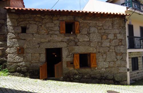 Lazarim House | Rustic Mini Cottage in Picturesque Portuguese Village