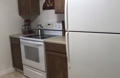 Pratt House | Restored Gem Just 2 Blocks from Downtown – Guest Rated 10/10