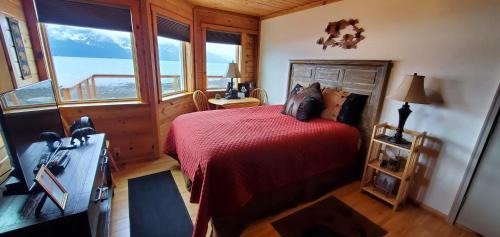 Lowell Point Hotel | Resurrection Lodge on the Bay