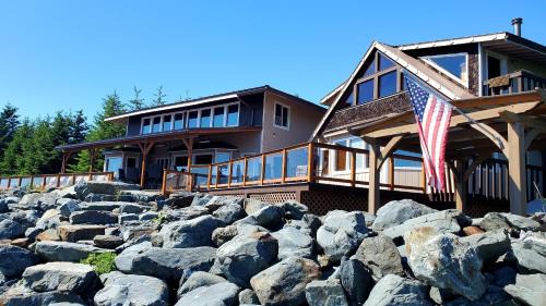 Lowell Point Hotel | Resurrection Lodge on the Bay