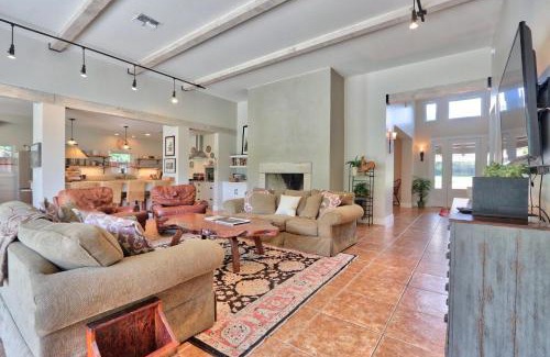 Wimberley House | Top-Rated Retama: Family-Friendly Retreat Awaits You