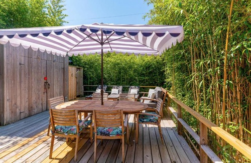 Ocean Beach House | Family-Friendly Reteela Retreat: Your Ideal Getaway Awaits