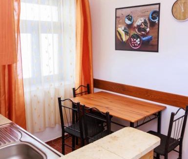 Sarospatak House | Discover Pet-Friendly Retreat at Retel Vitez Vendégház