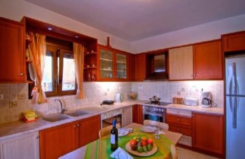 Houdetsi House | Family-Friendly Getaway in Rethymno with Private Pool