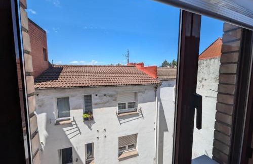 Distrito Oeste Apartment | Pet-Friendly Retreat at Retiro Arbeyal Gijón with Ocean Views